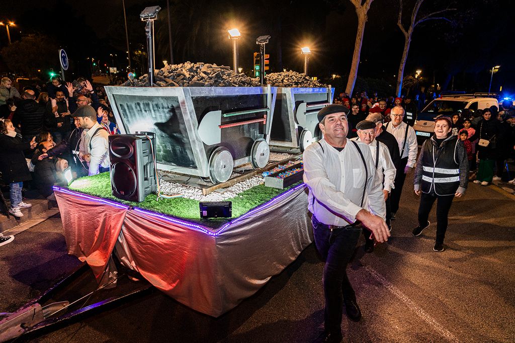 Ejemplo de carroza para fiestas de pueblo